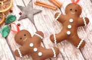 Tutorial Make A Gingerbread Man Christmas Decoration Amy Loves To Sew